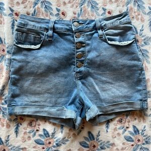 High waisted Blue jean shorts